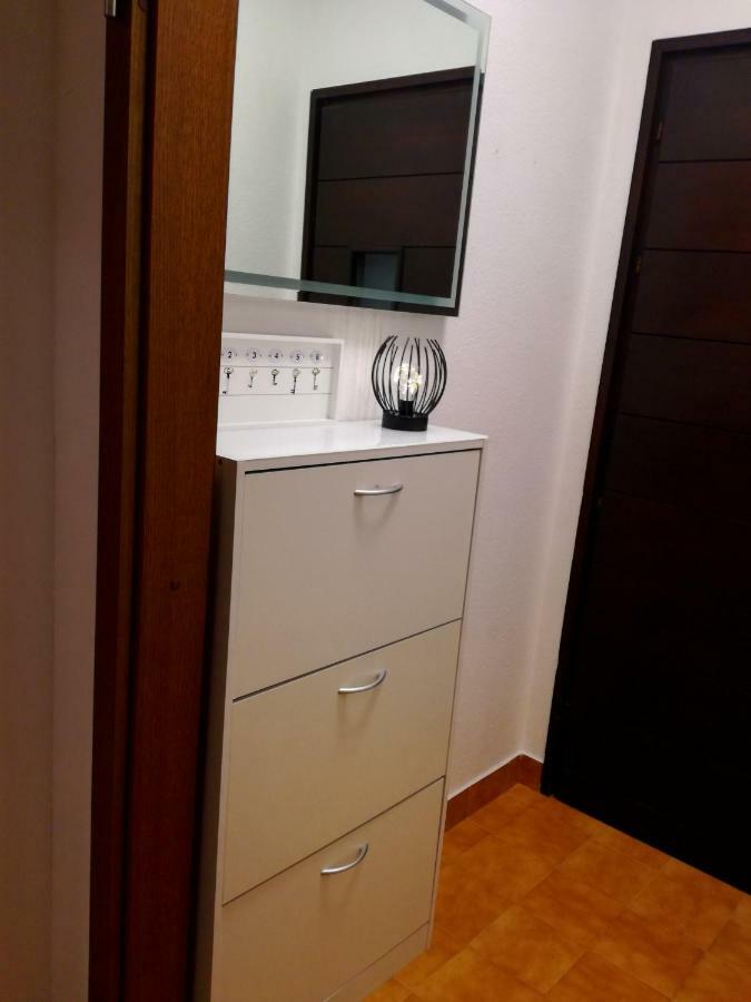 Sun House Apartment Brzac Екстериор снимка