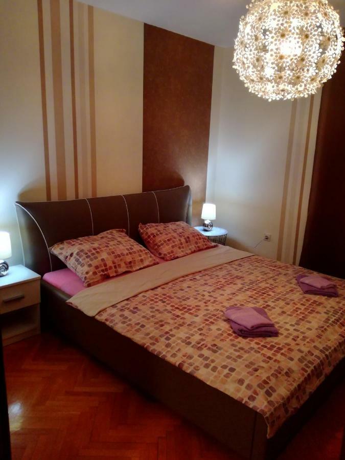 Sun House Apartment Brzac Екстериор снимка