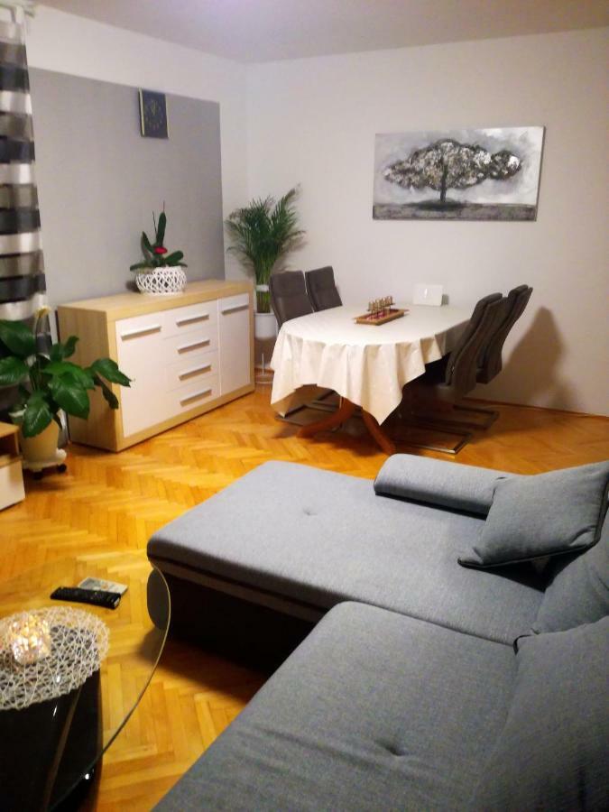 Sun House Apartment Brzac Екстериор снимка
